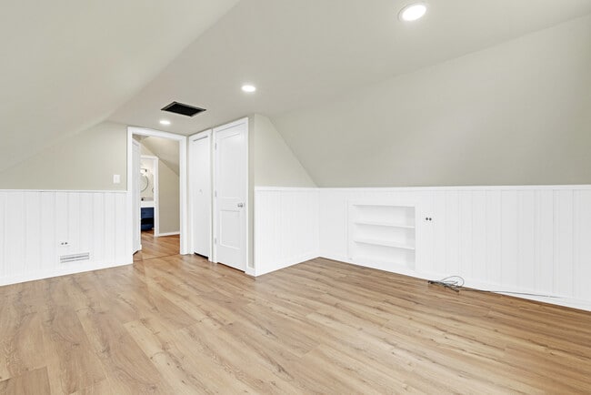 Building Photo - 6831 79th Ave