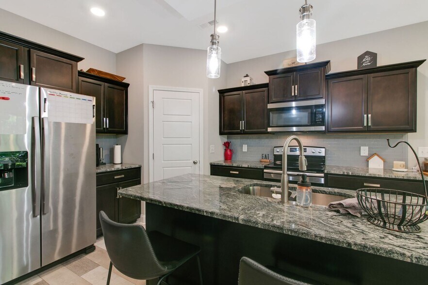 Building Photo - 1166 Eagles Nest Ln