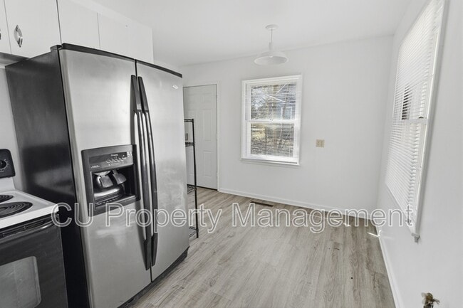 Building Photo - 208 Arcadia Dr