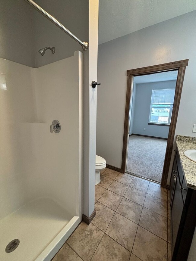 Building Photo - 2 Bedroom 2 Bathroom Condo