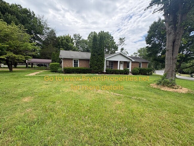 Building Photo - Single Family