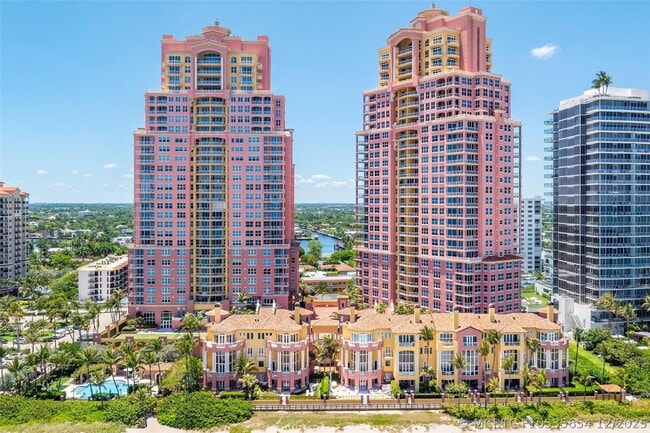 Building Photo - 2110 N Ocean Blvd