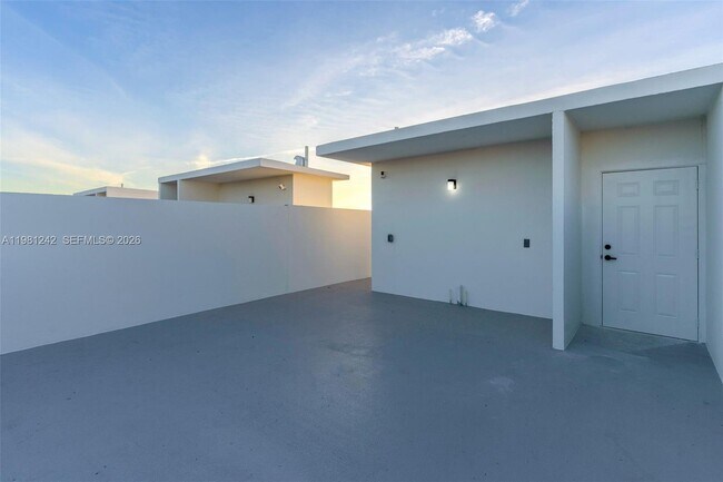 Building Photo - 26103 SW 145th Ave