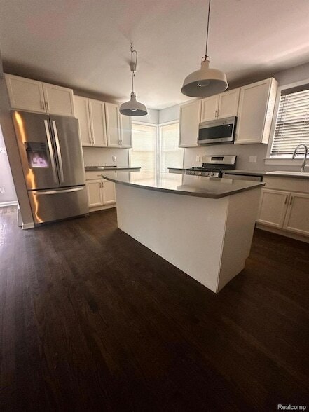 Building Photo - 505 Gardendale St