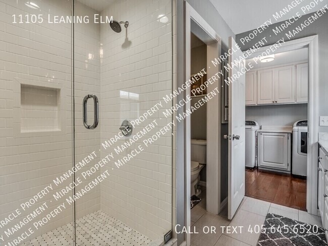Building Photo - 11105 Leaning Elm Rd