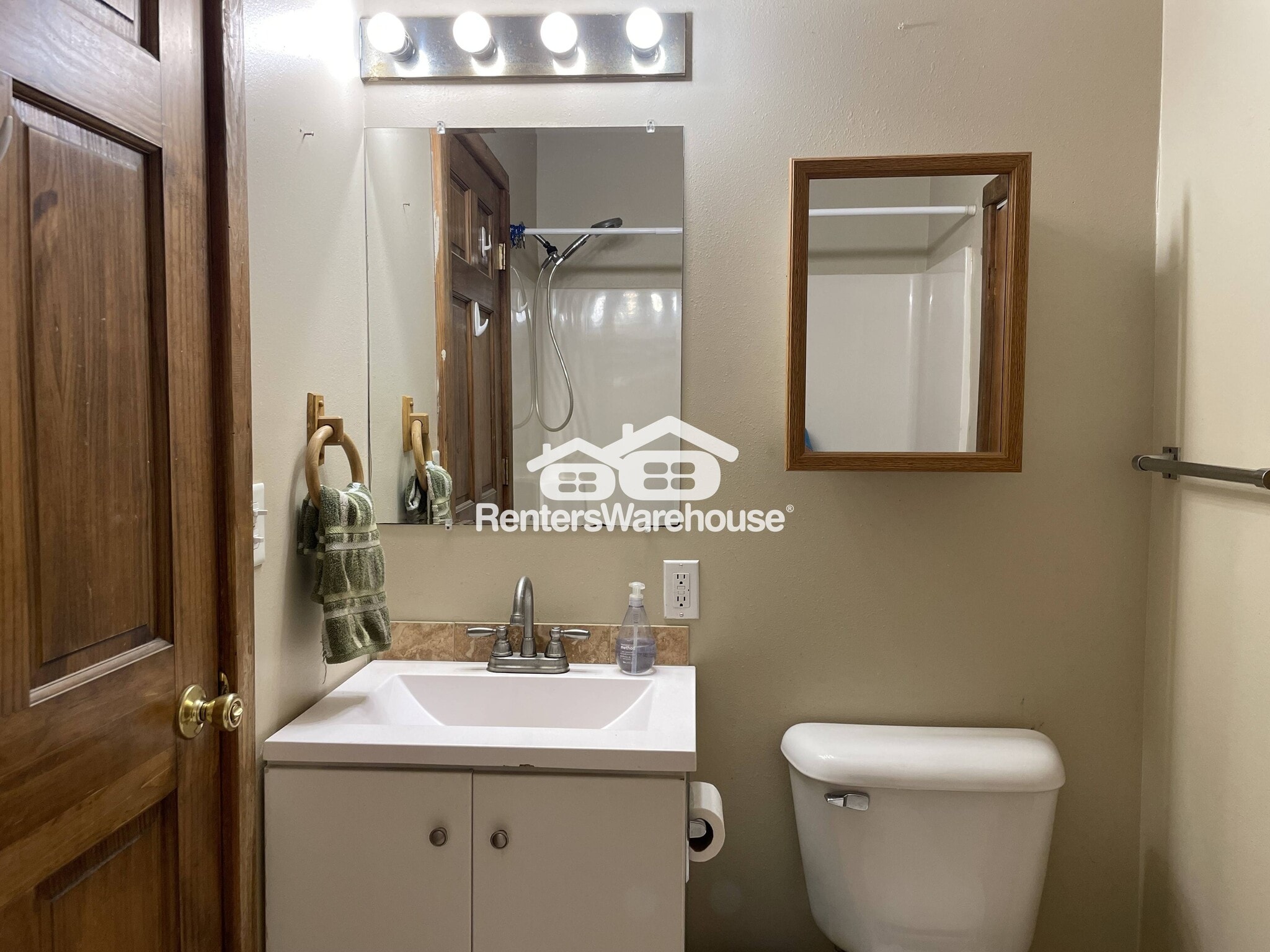 Building Photo - 1509 8th St E