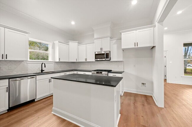 Building Photo - 11802 Morgan Meadow Ave