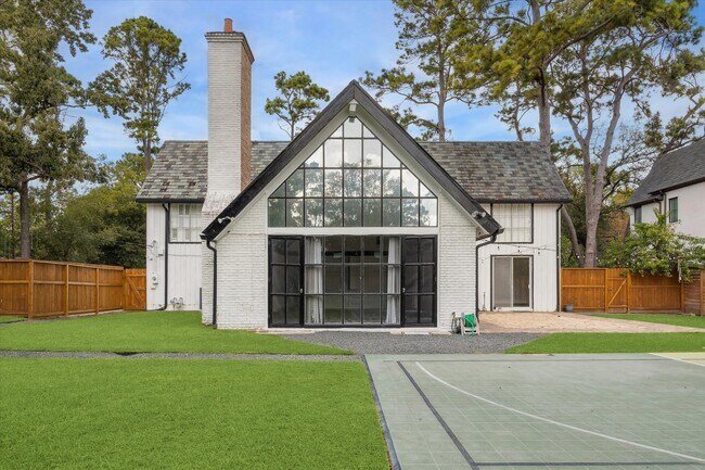 Building Photo - 10807 Beinhorn Rd