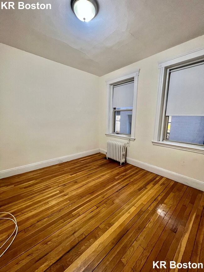 Building Photo - 1130 Boylston St