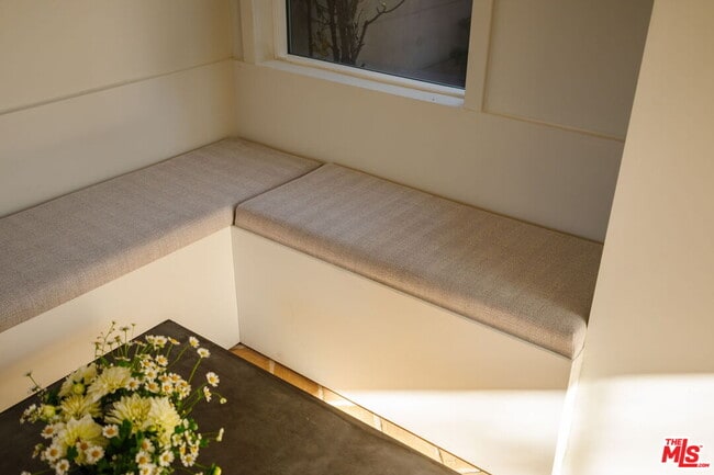 Building Photo - 2640 Clyde Ave