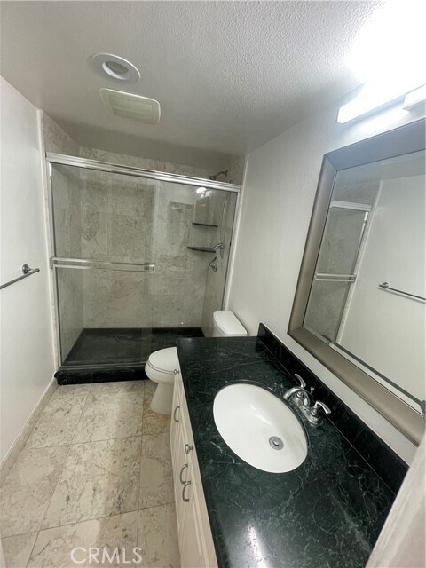 Building Photo - 22038 Vanowen St