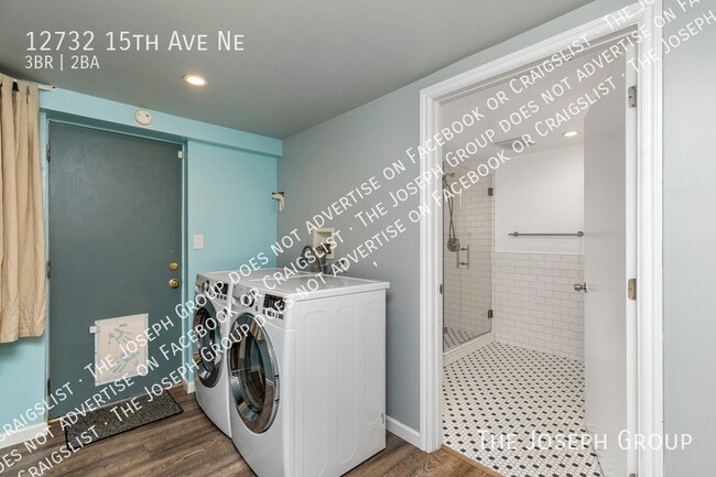 Building Photo - 12732 15th Ave NE