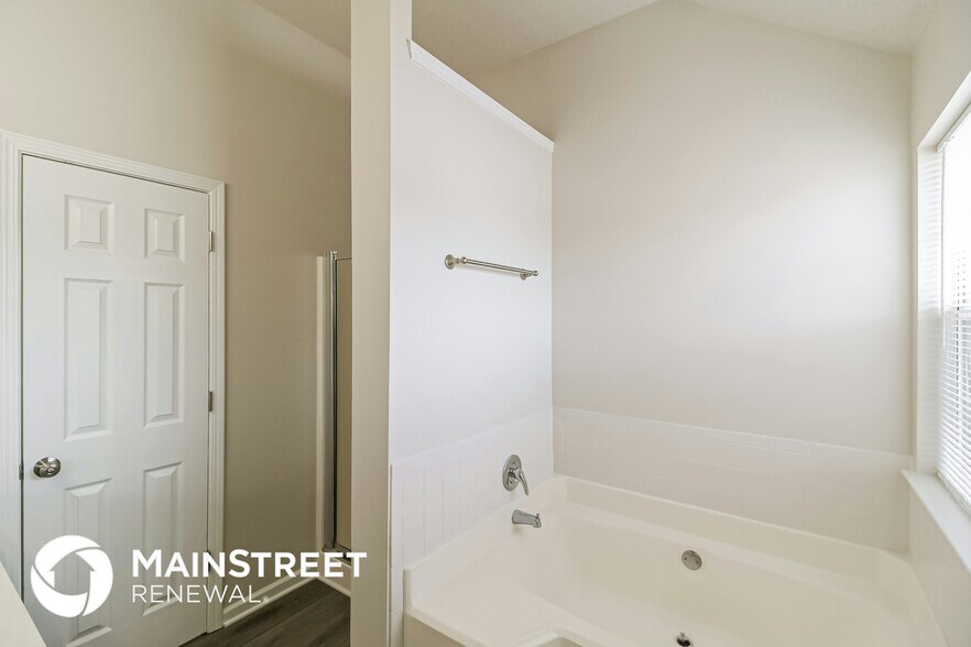 Building Photo - 116 Ventura Trail