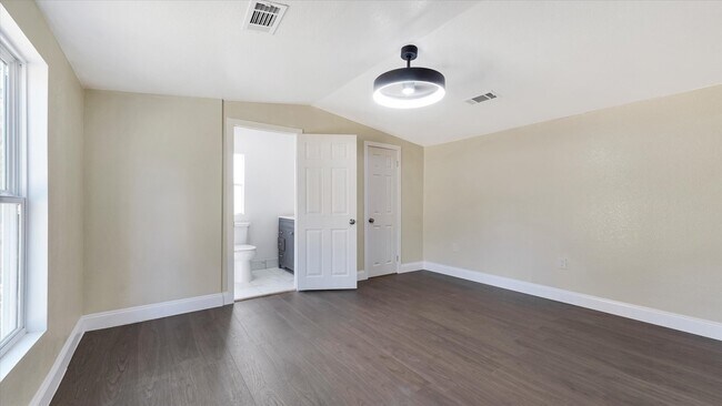 Building Photo - 65 County Rd 5002