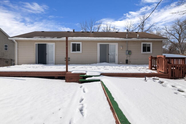 Building Photo - 655 Ferndale Ave