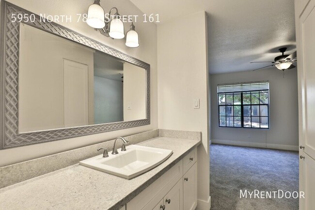 Building Photo - Stunning 3-Bedroom Condo -MOVE IN SPECIAL!...