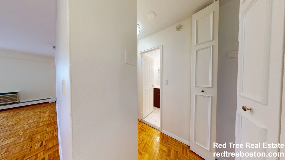 Building Photo - 185 Freeman St