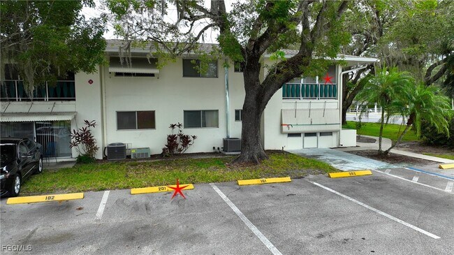 Building Photo - 349 Joel Blvd