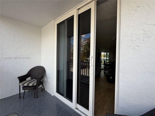 Building Photo - 16851 NE 23rd Ave