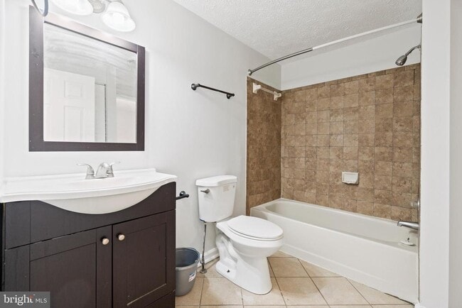 Building Photo - 3618 Wharf Ln