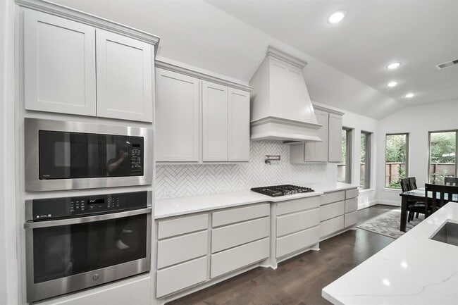Building Photo - 14827 Vista Chase Trl