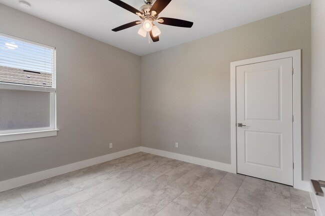 Building Photo - 2354 Littlefield Ln