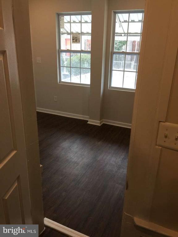 Building Photo - 1335 T St SE