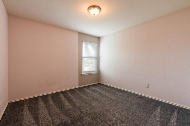 Building Photo - 1329 Amberwood Loop