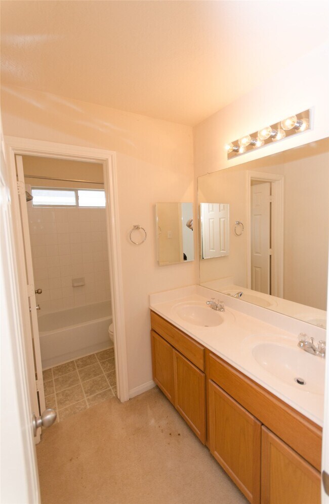 Building Photo - 16323 Yabbie Dr