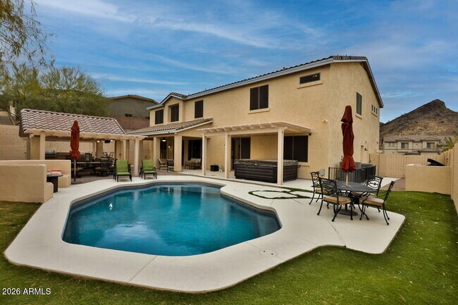 Building Photo - 6206 W Buckhorn Trail