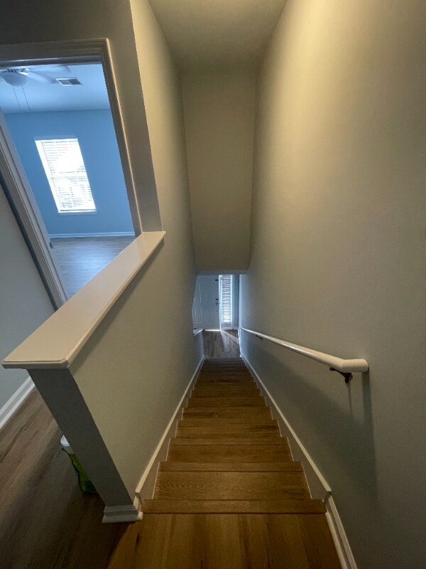 Building Photo - 1198 Island Club Dr