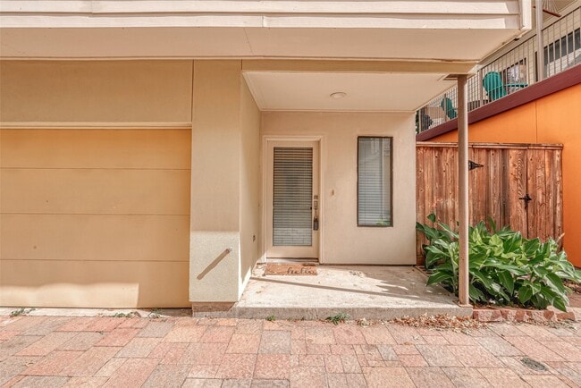 Building Photo - 4305 Eigel St