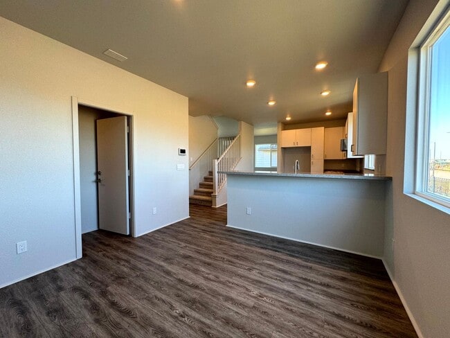 Building Photo - Brand New Home in Hoopili Kanalani - Culdesac - 4 Bed 2.5 Bath