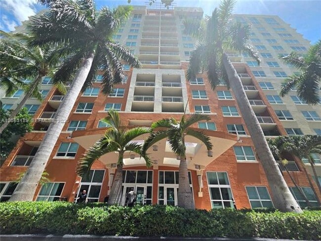 Building Photo - 2000 N Bayshore Dr