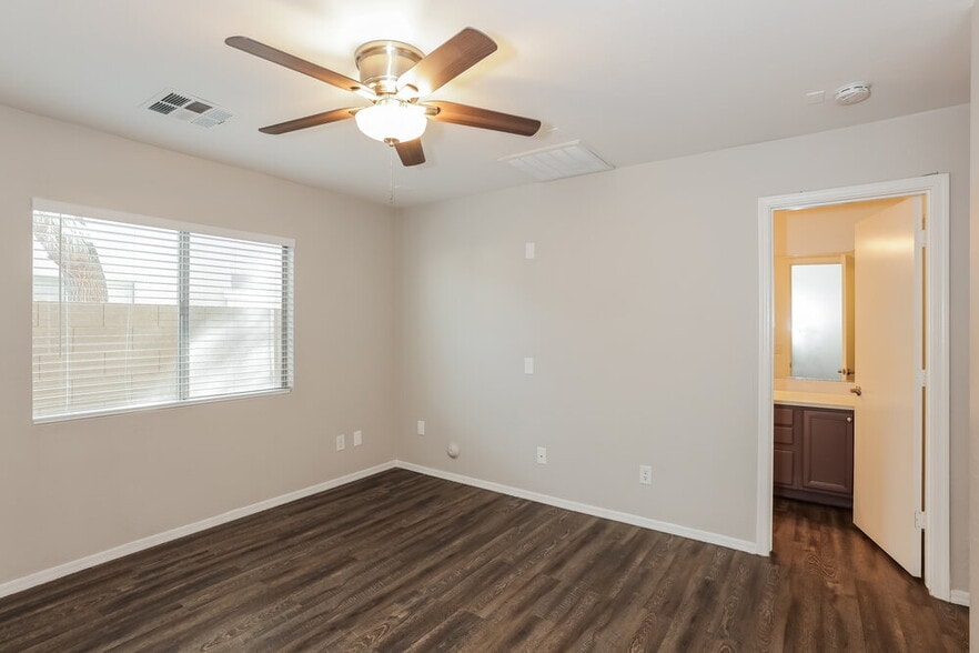 Building Photo - 16761 W Maricopa St