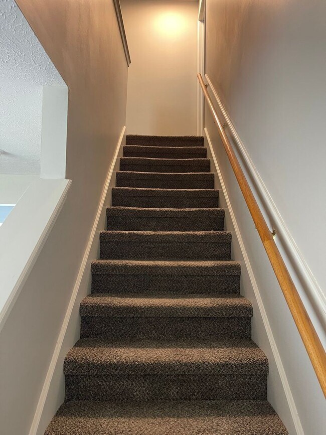 Building Photo - 3 Bed 2.5 Bath Nashville Opry Mills Area F...
