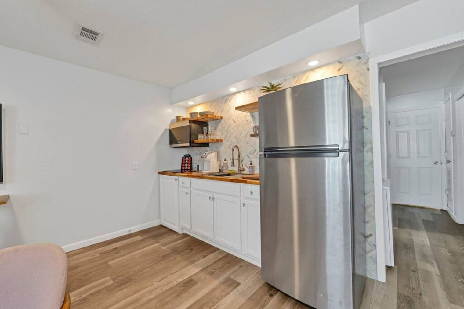 Building Photo - 302 Santa Rosa Blvd