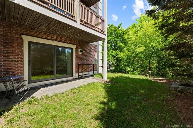 Building Photo - 21 Seir Hill Rd