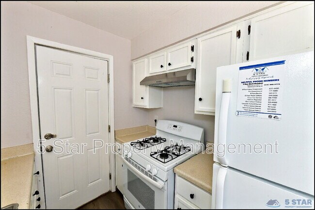 Building Photo - 1916 Lee Elder Dr