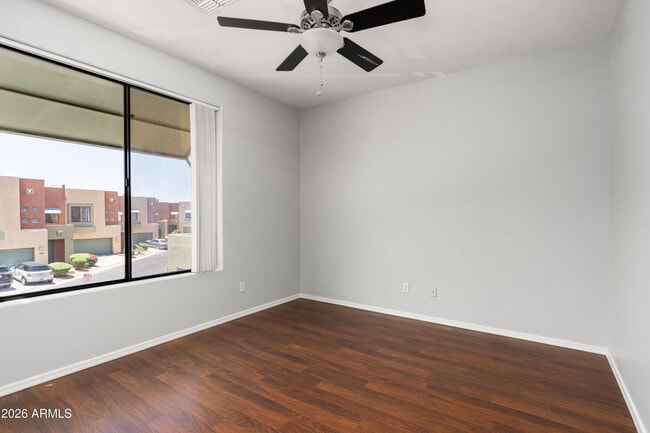 Building Photo - 7601 E Roosevelt St