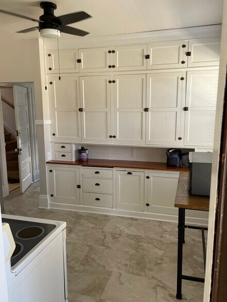 Kitchen View 2 - 821 N Oneida St