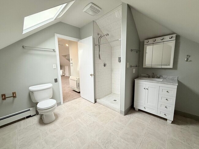 Building Photo - 311 Waverley Ave