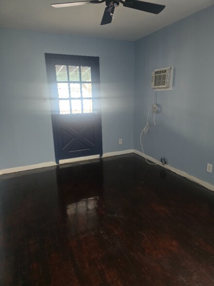 Building Photo - 255-32-255149 149th Ave