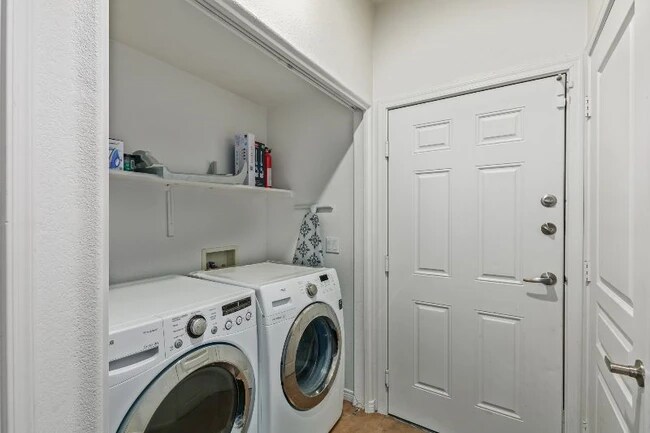 Building Photo - 123 N Washington St