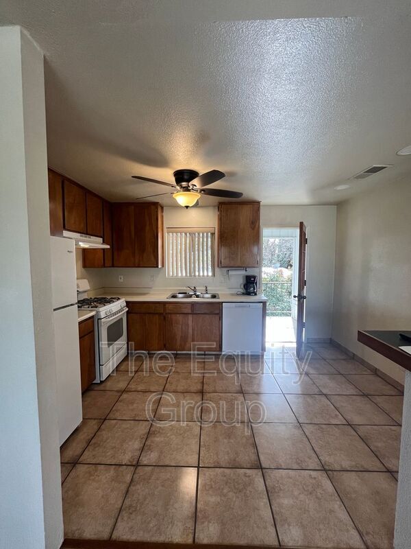 Building Photo - 2611 W Mission Ct