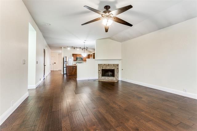 Building Photo - 3010 Sawgrass Dr