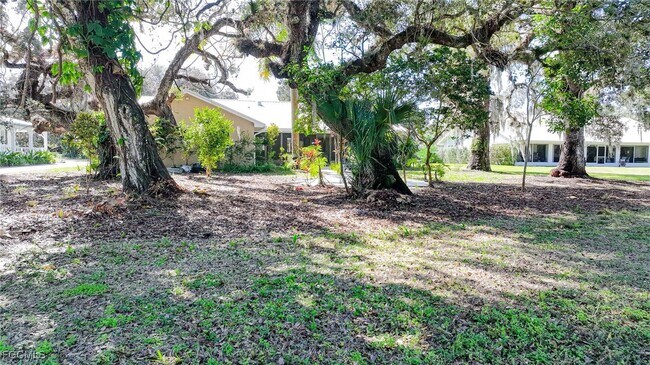 Building Photo - 1250 Riverbend Dr