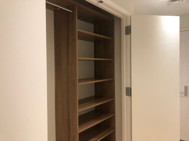 Building Photo - Luxurious Anaha Studio