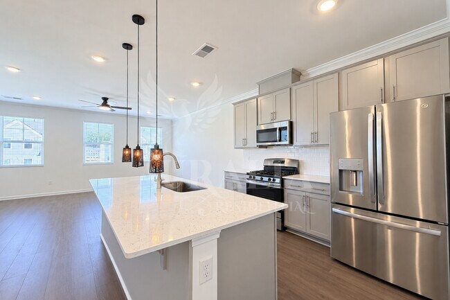 Building Photo - 3210 Gypsum Dr
