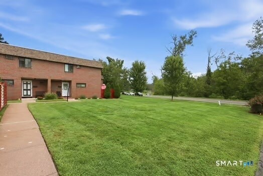 Building Photo - 7 Sharon Ln